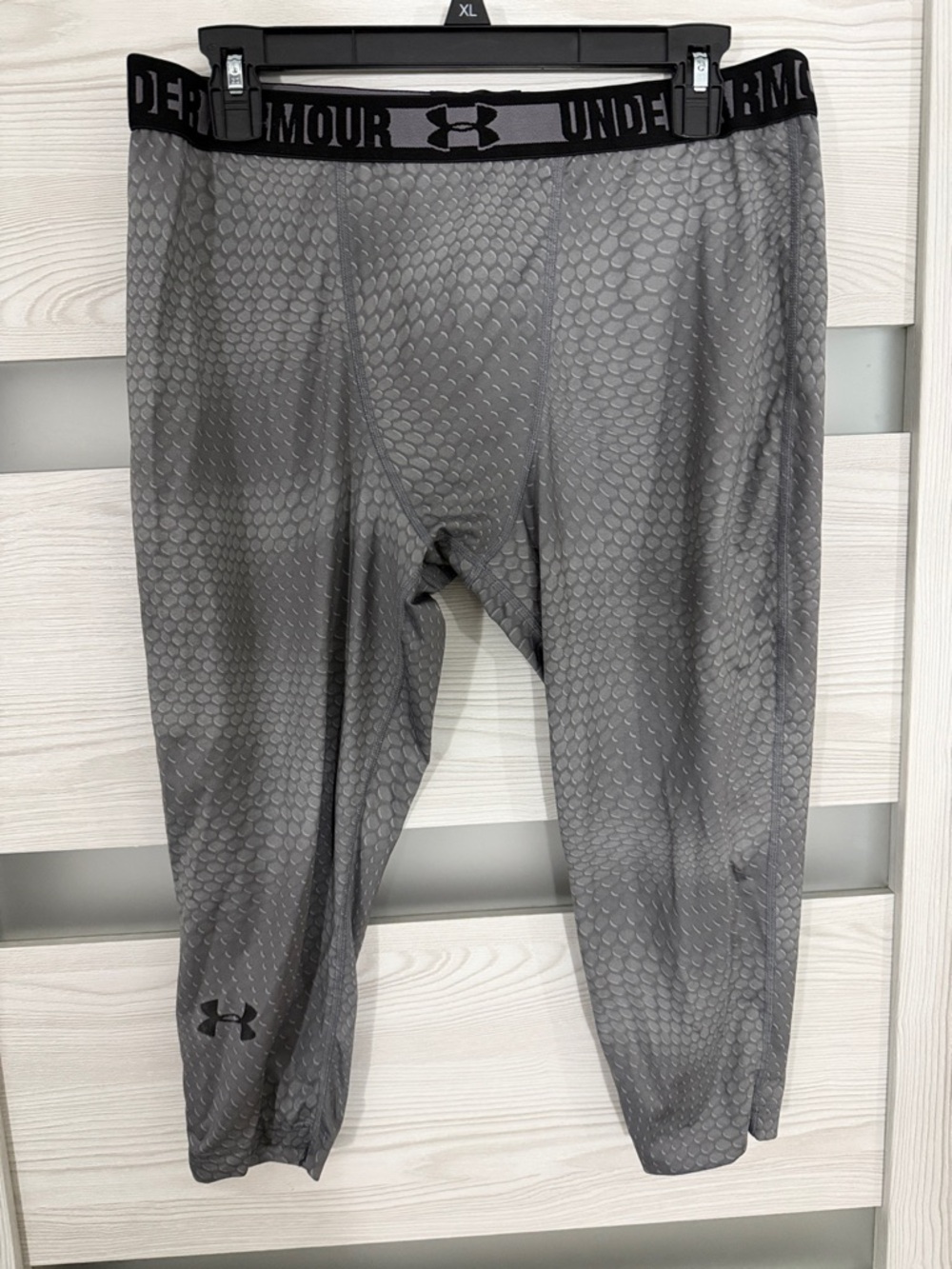 Under Armour Gray Honeycomb 3/4 Compression Tights